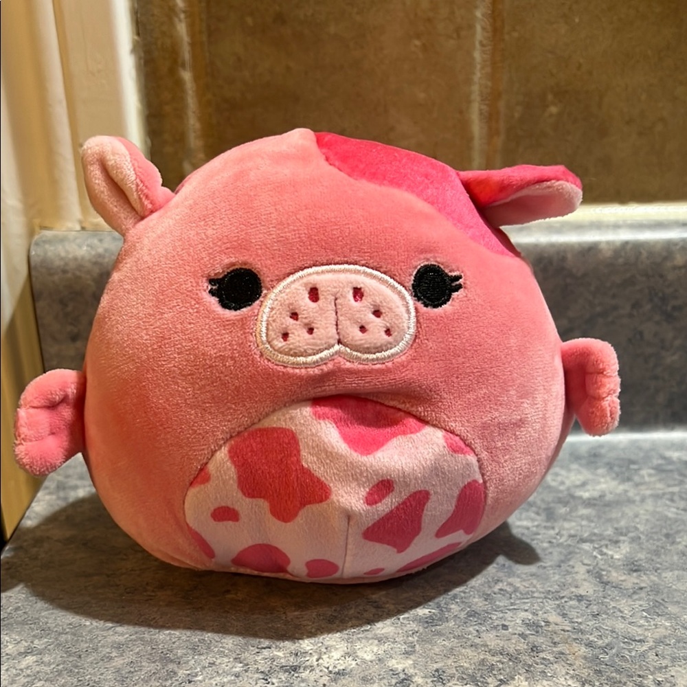 Kerry 5inch strawberry milk squishmallow manatee